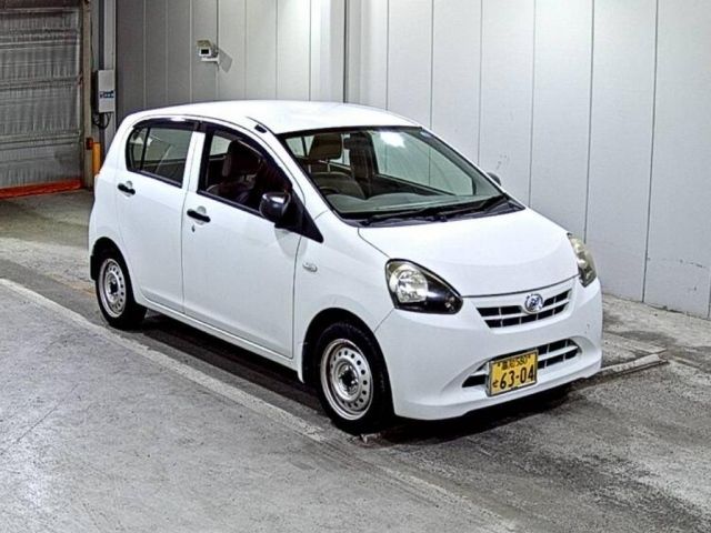 7148 DAIHATSU MIRA E S LA300S 2011 г. (LAA Shikoku)